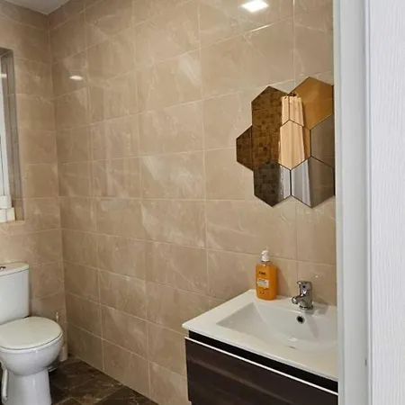 Modern, Spacious 4-bedroom, 3-bathroom At Swigg 2