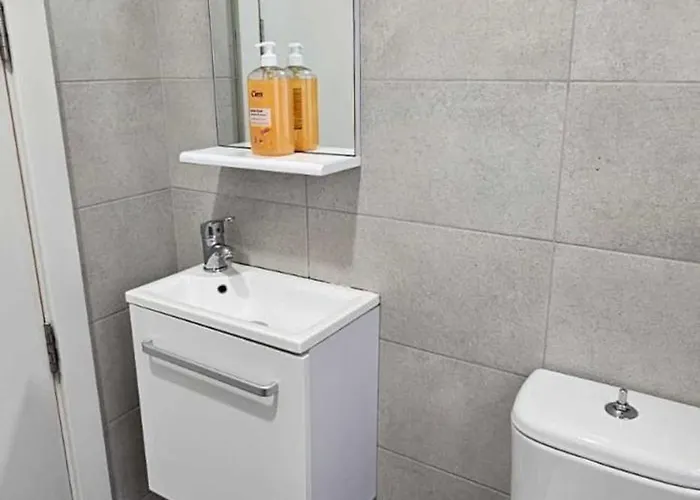 Modern, Spacious 4-bedroom, 3-bathroom At Swigg 2 Apartament Is-Swieqi