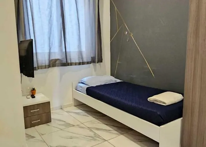 Апартаменты Modern, Spacious 4-bedroom, 3-bathroom At Swigg 2