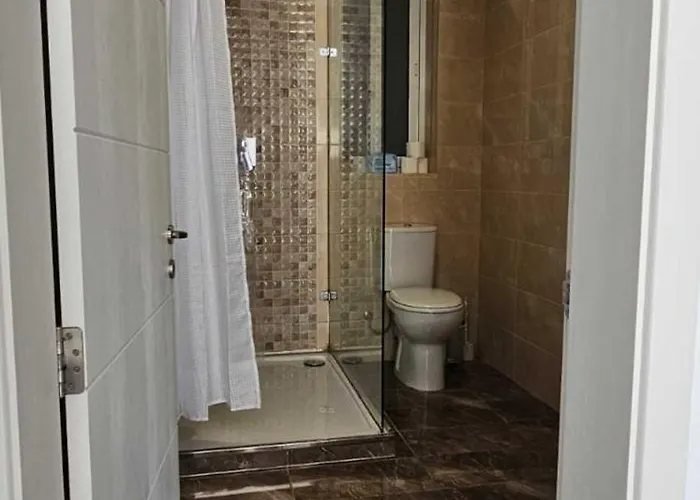 Modern, Spacious 4-bedroom, 3-bathroom At Swigg 2 *